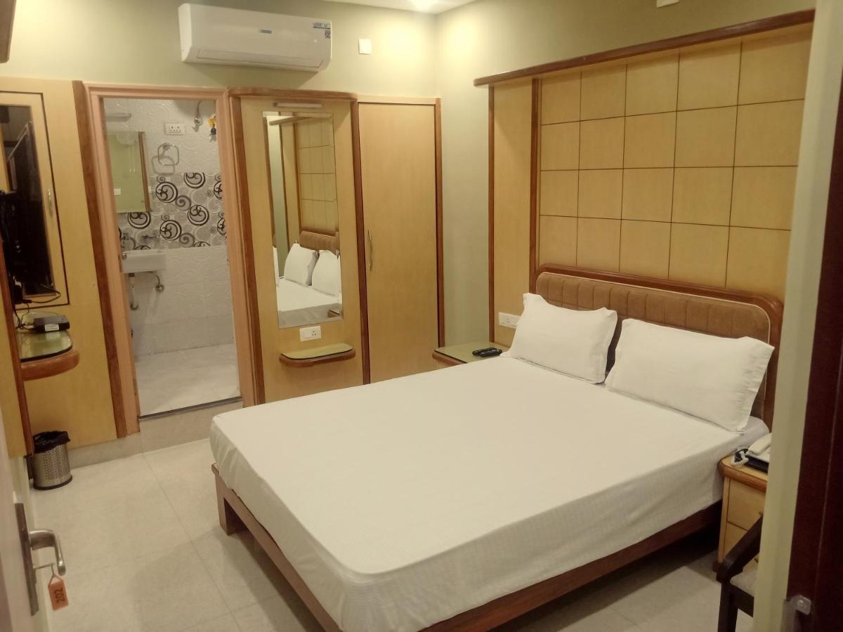 Hotel Shri Gourav 비카네르 외부 사진