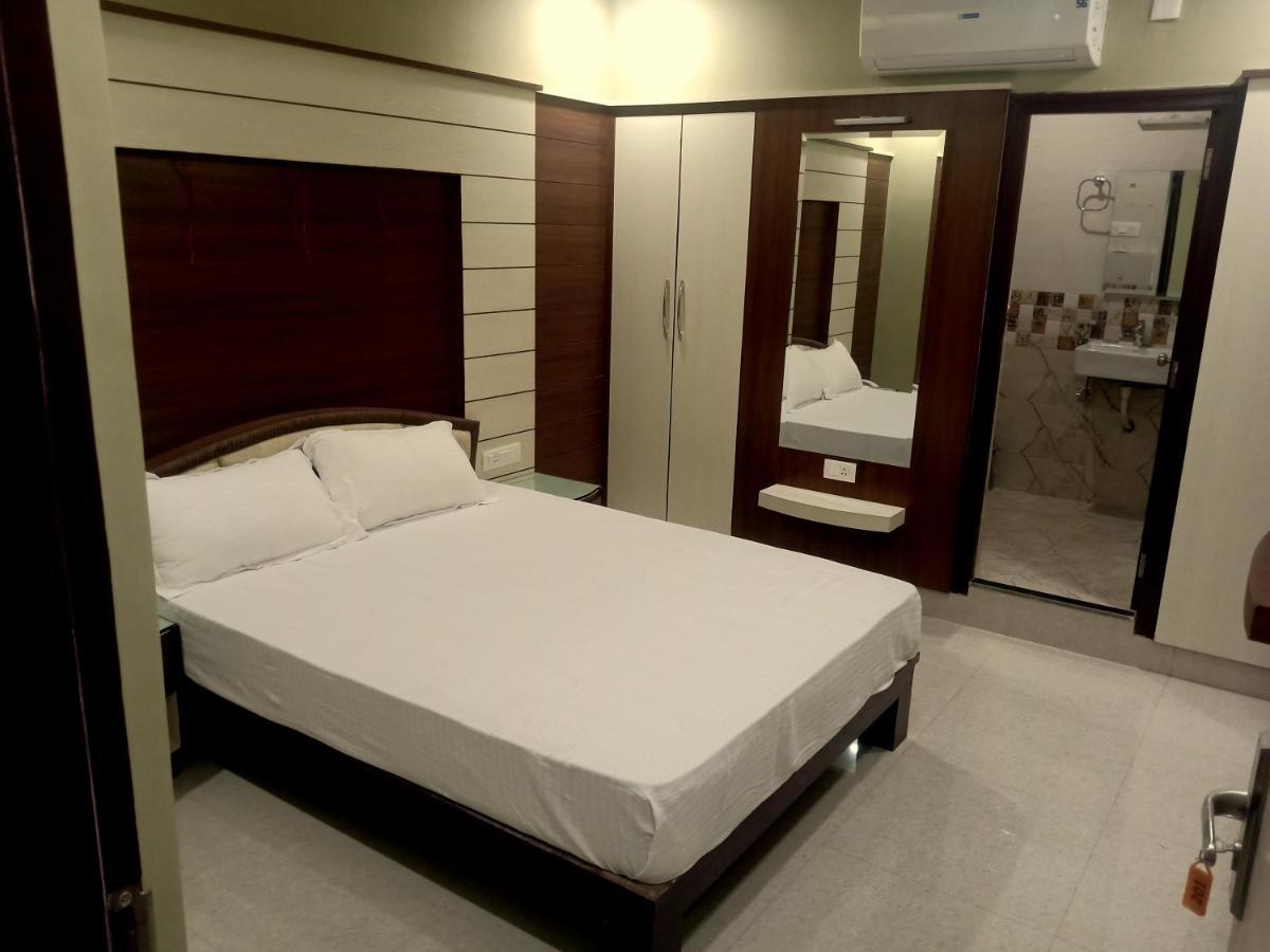 Hotel Shri Gourav 비카네르 외부 사진