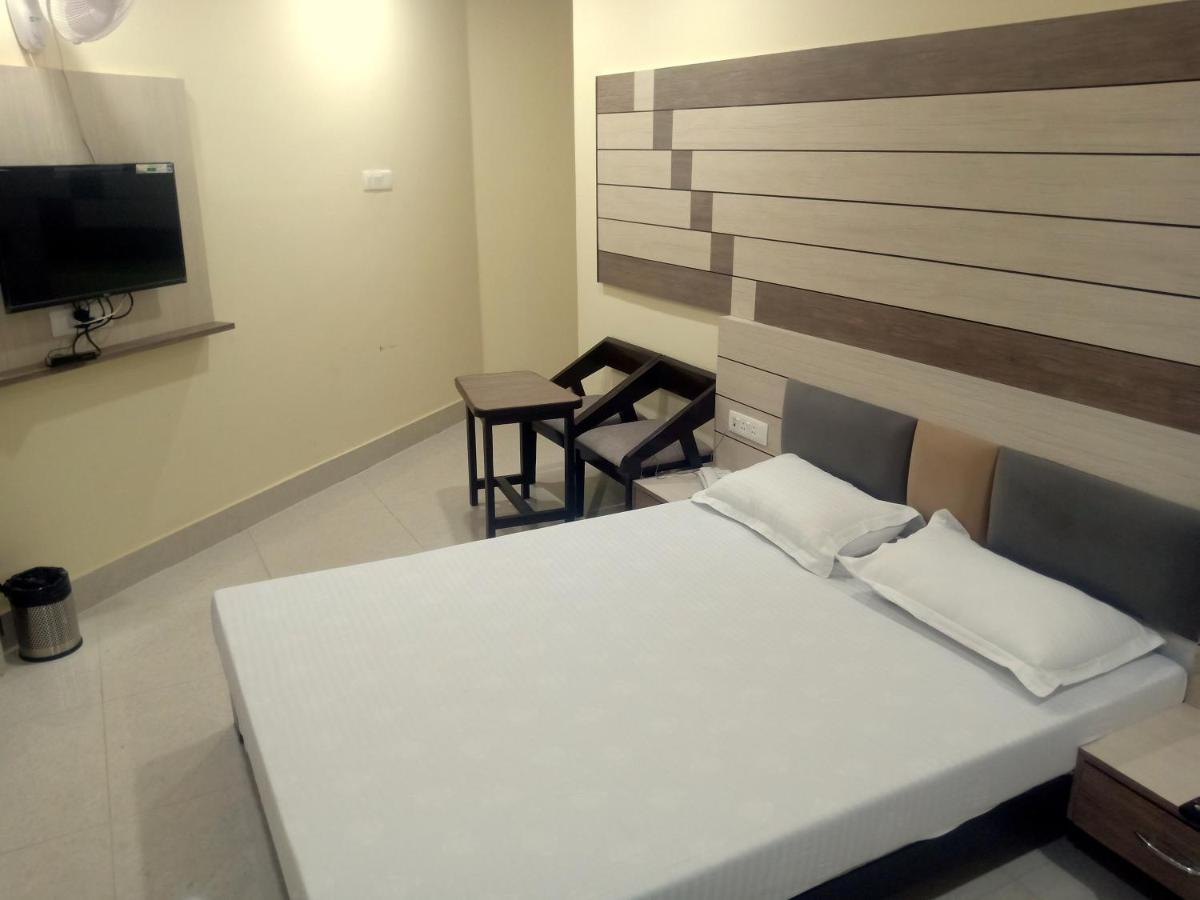 Hotel Shri Gourav 비카네르 외부 사진